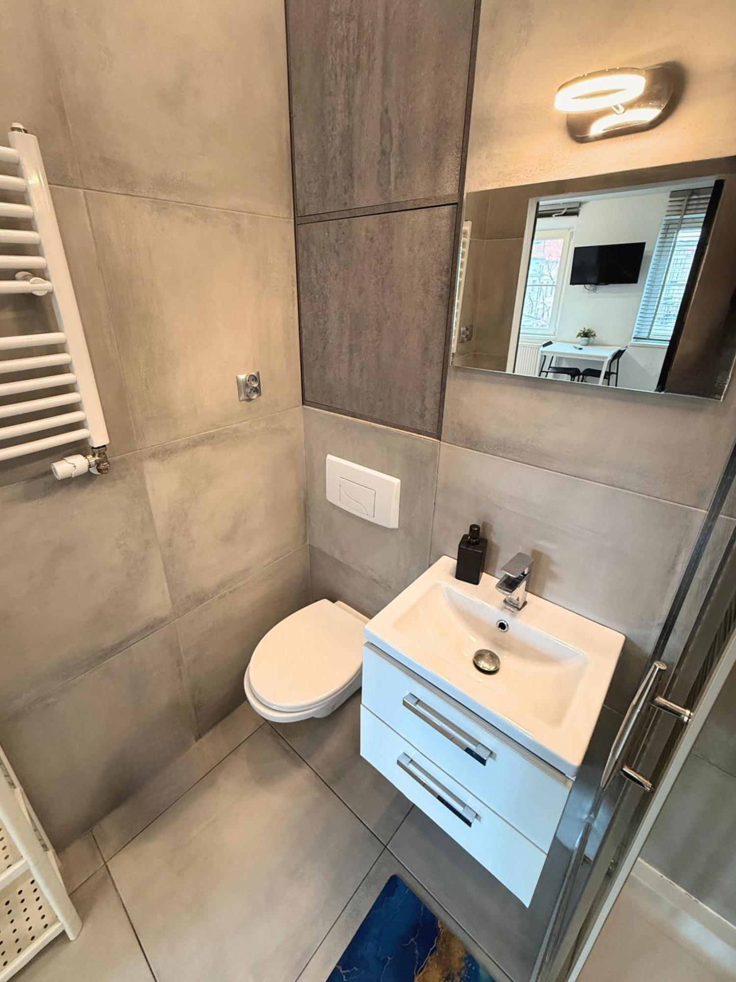 Apartament Z Widokiem Na Pomnik Kopernika - Rynek Staromiejski Stary Toruń Buitenkant foto